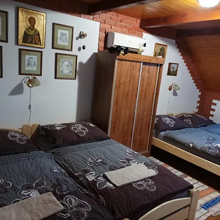 U Sedmi Zlodeju -